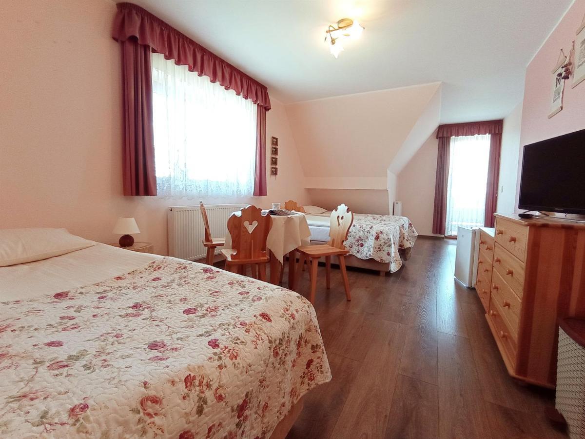 Apartmán Wynajem Pokoi Rancho Zab Exteriér fotografie
